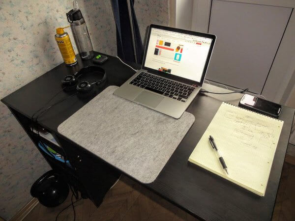 Todoist developer <a href=hostmaster_.html target="_blank">Igor‘s</a> workspace. He’s a self-proclaimed “paper guy”.